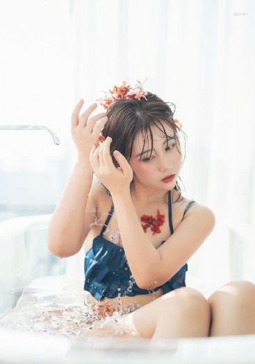 漂亮的保2韩国电影免费观看