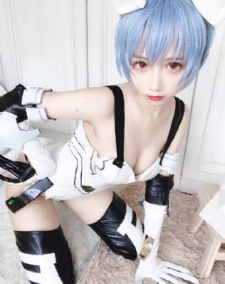 93版蜜桃成熟时徐锦江版免费看